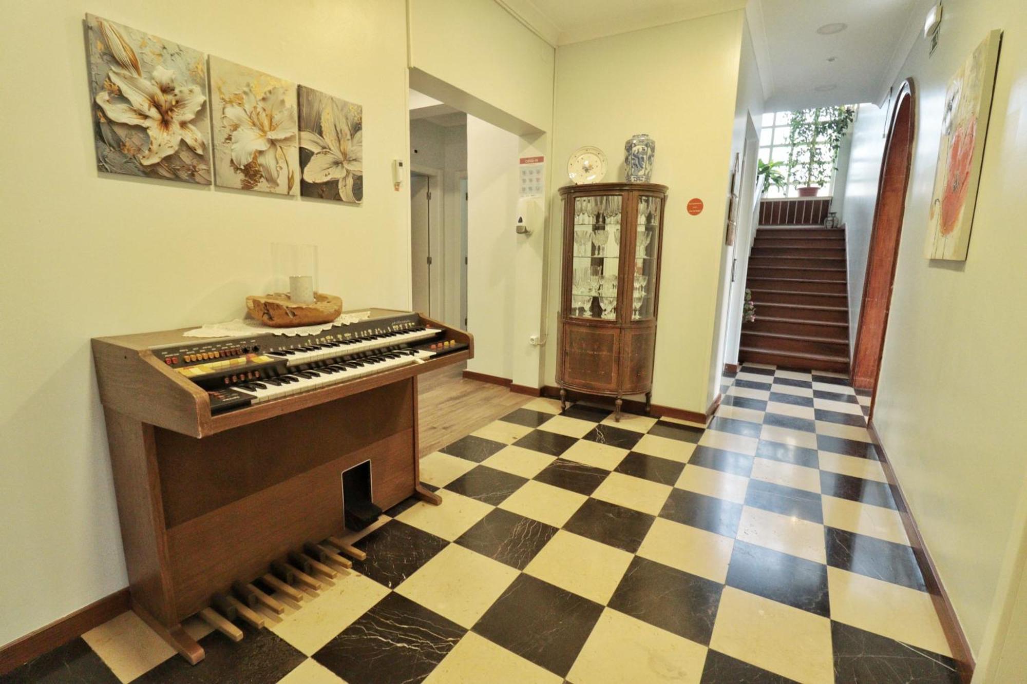 Hostel Jardins De Sao Luis Setúbal Eksteriør bilde